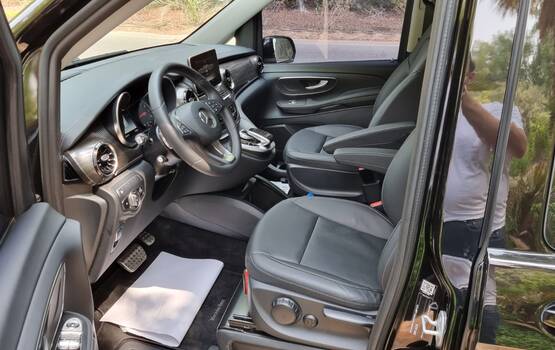 Mercedes V Class rental in Dubai - CarHire24